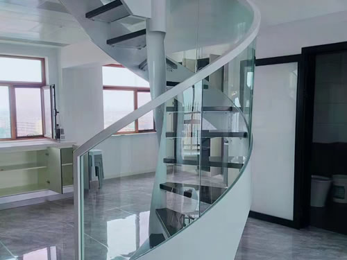 ���Θ���008