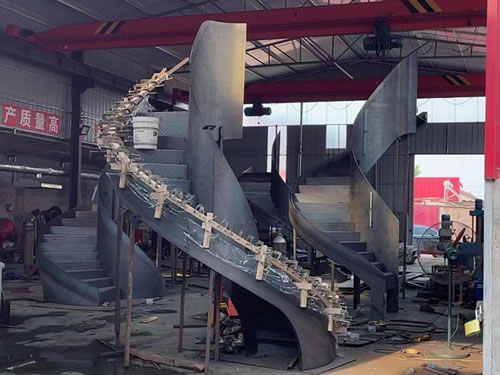 �������002